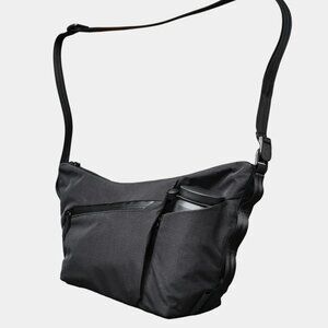 Alpaka Flow Satchel (4L)